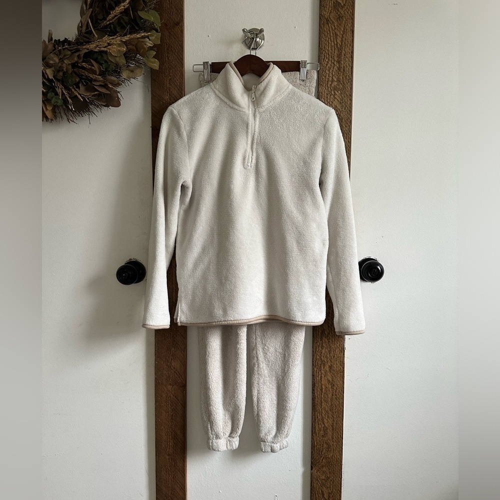 Wallflowers Women’s Lounge Set Fleece 1/4 Zip Pullover & Jogger Fleece Pants XS